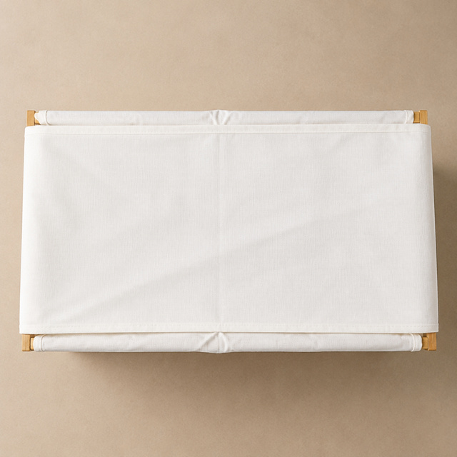 Bambusz szennyeskosár kerekeken, 55 x 28 x 80 cm